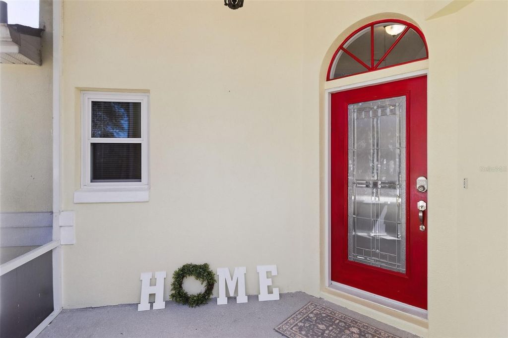 Photo of 1002 Tequesta Trail, Lake Wales, FL 33898 (MLS # P4937036)