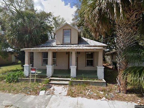 Photo of 201 Mike Street, Leesburg, FL 34748 (MLS # O6350103)