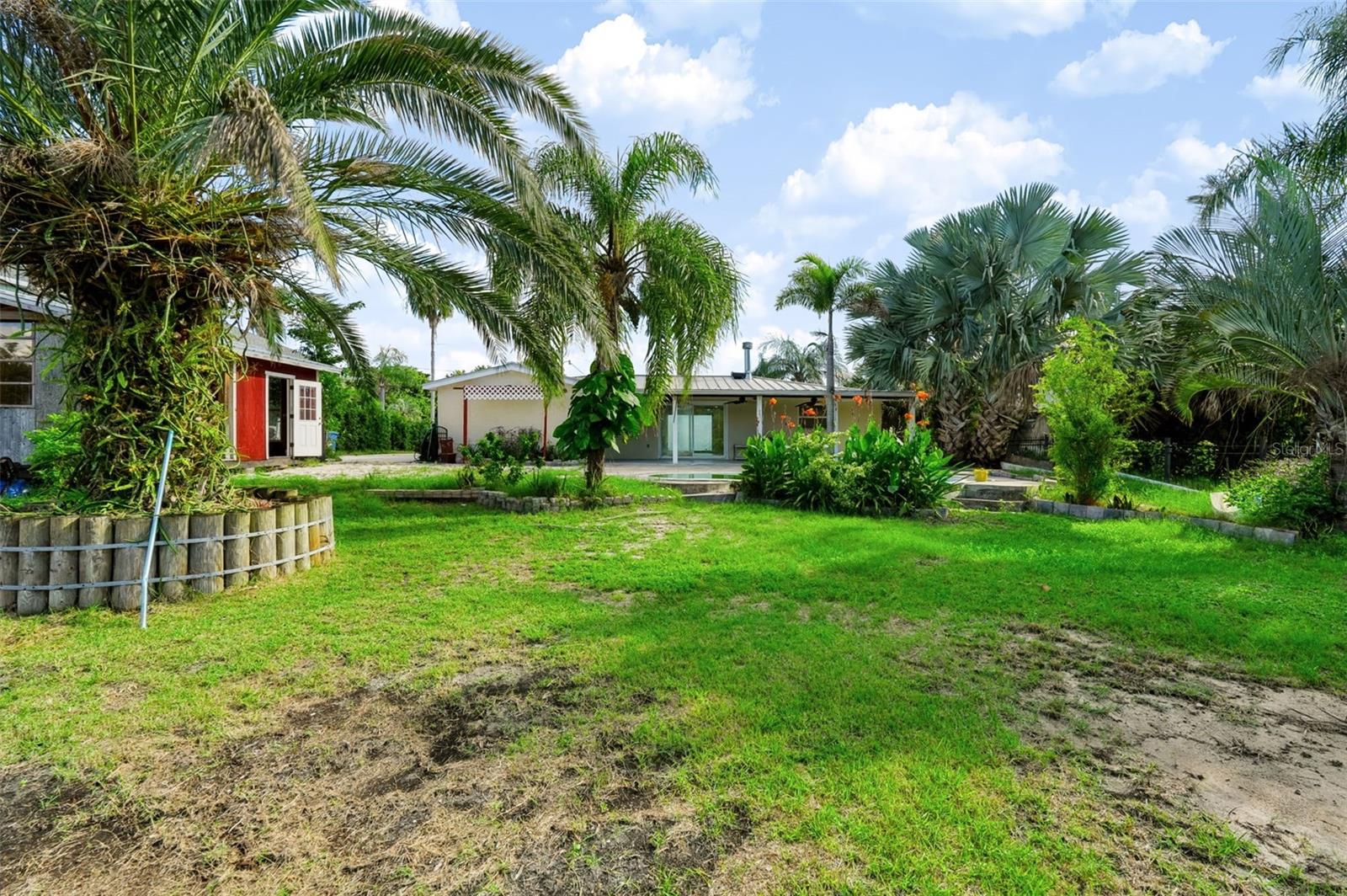 2123 BAYOU DRIVE