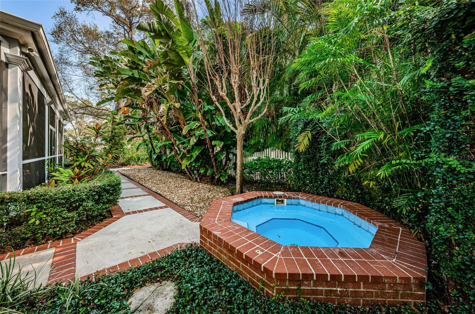 BAY VIEW ESTATES - Residential