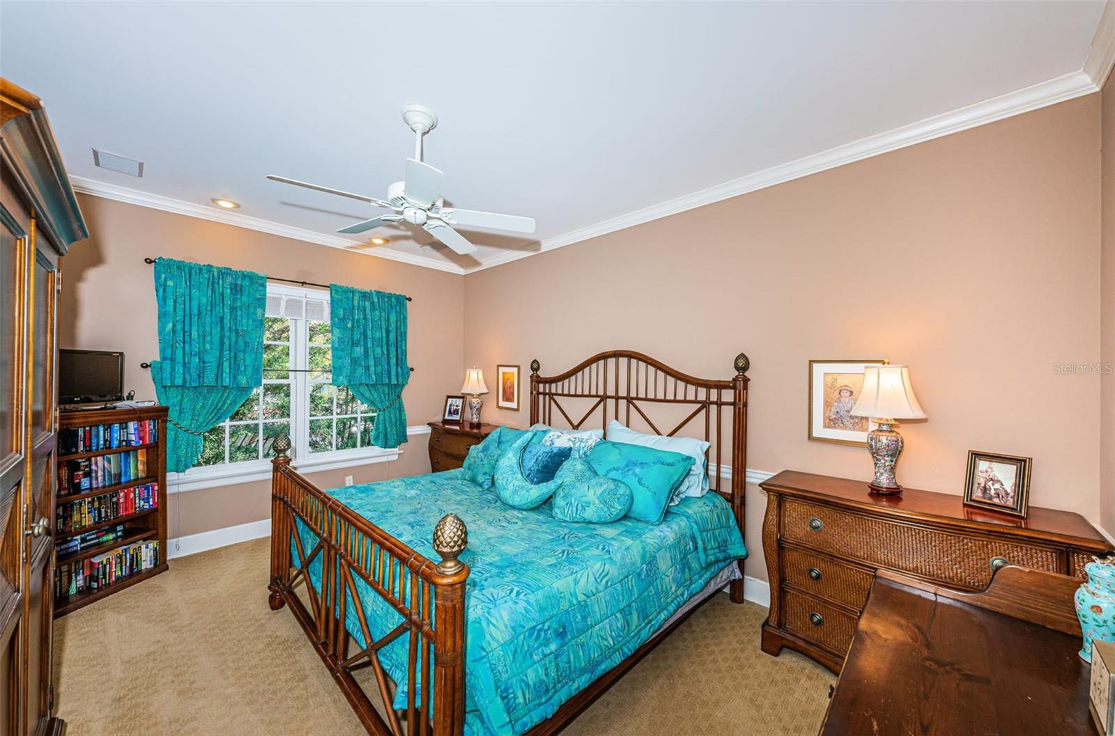 BAY VIEW ESTATES - Residential