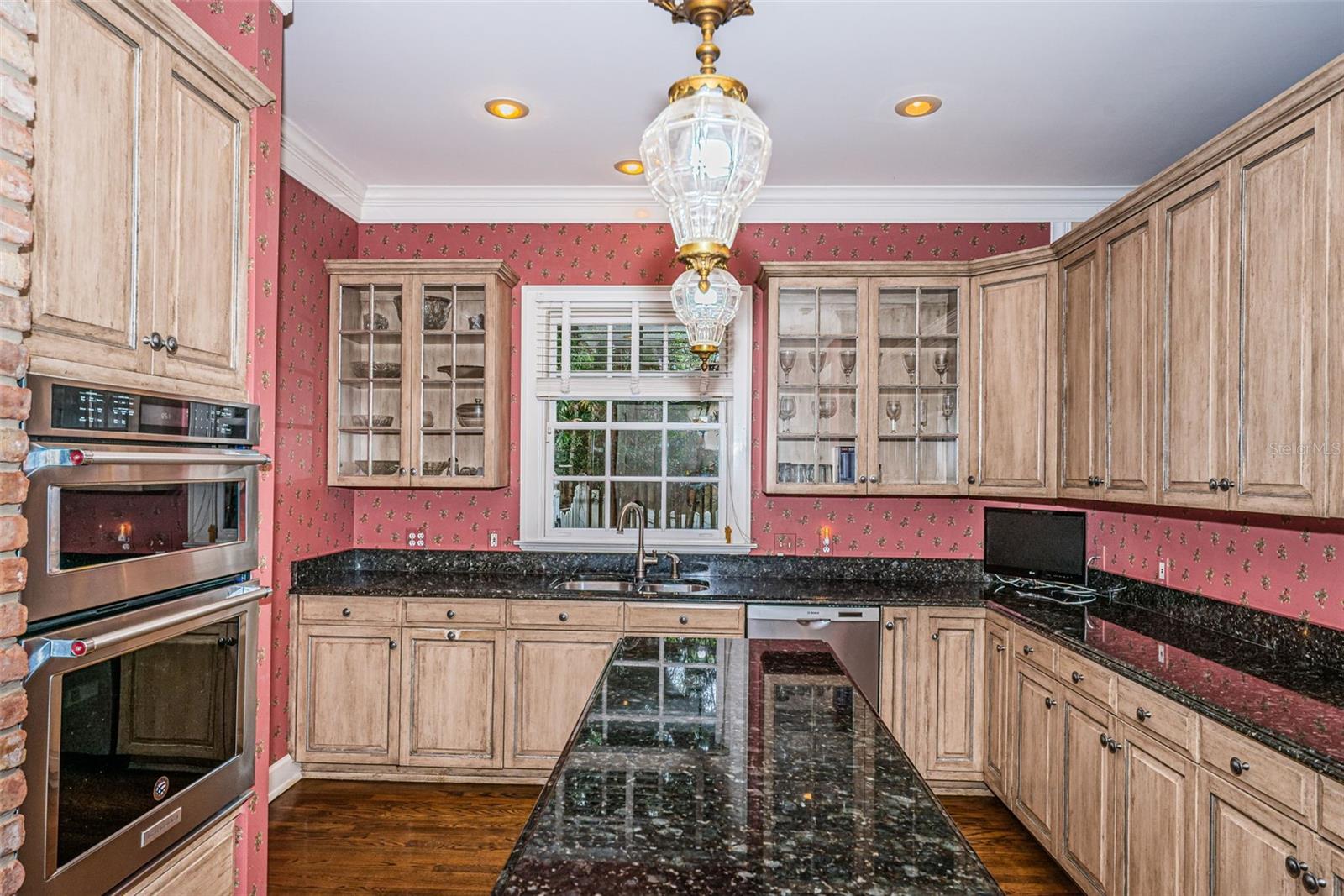 BAY VIEW ESTATES - Residential