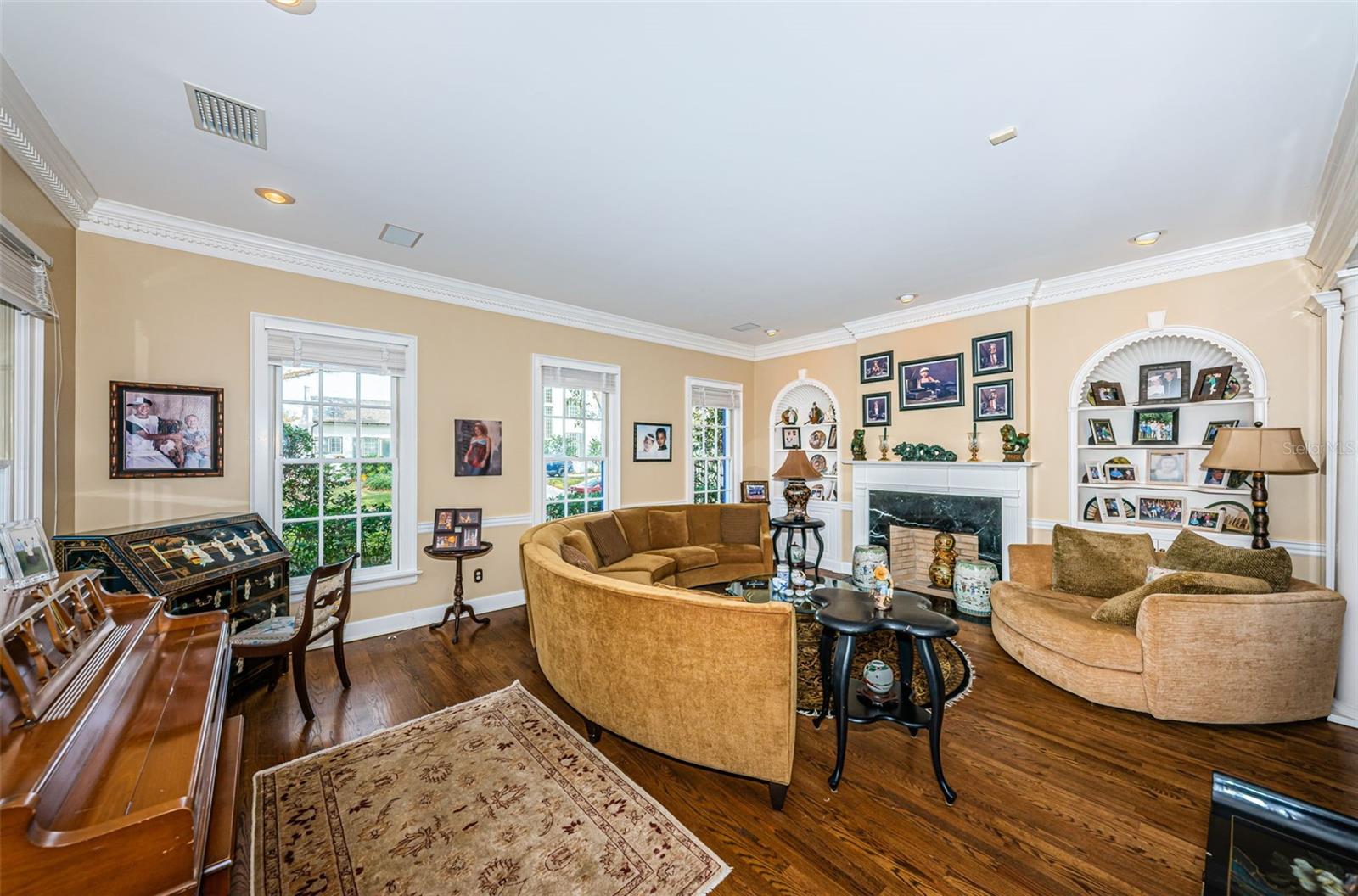 BAY VIEW ESTATES - Residential