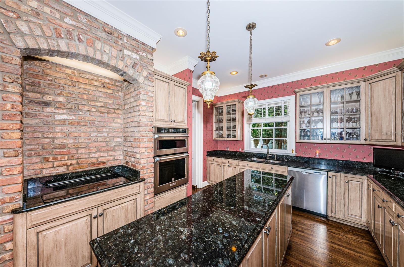 BAY VIEW ESTATES - Residential