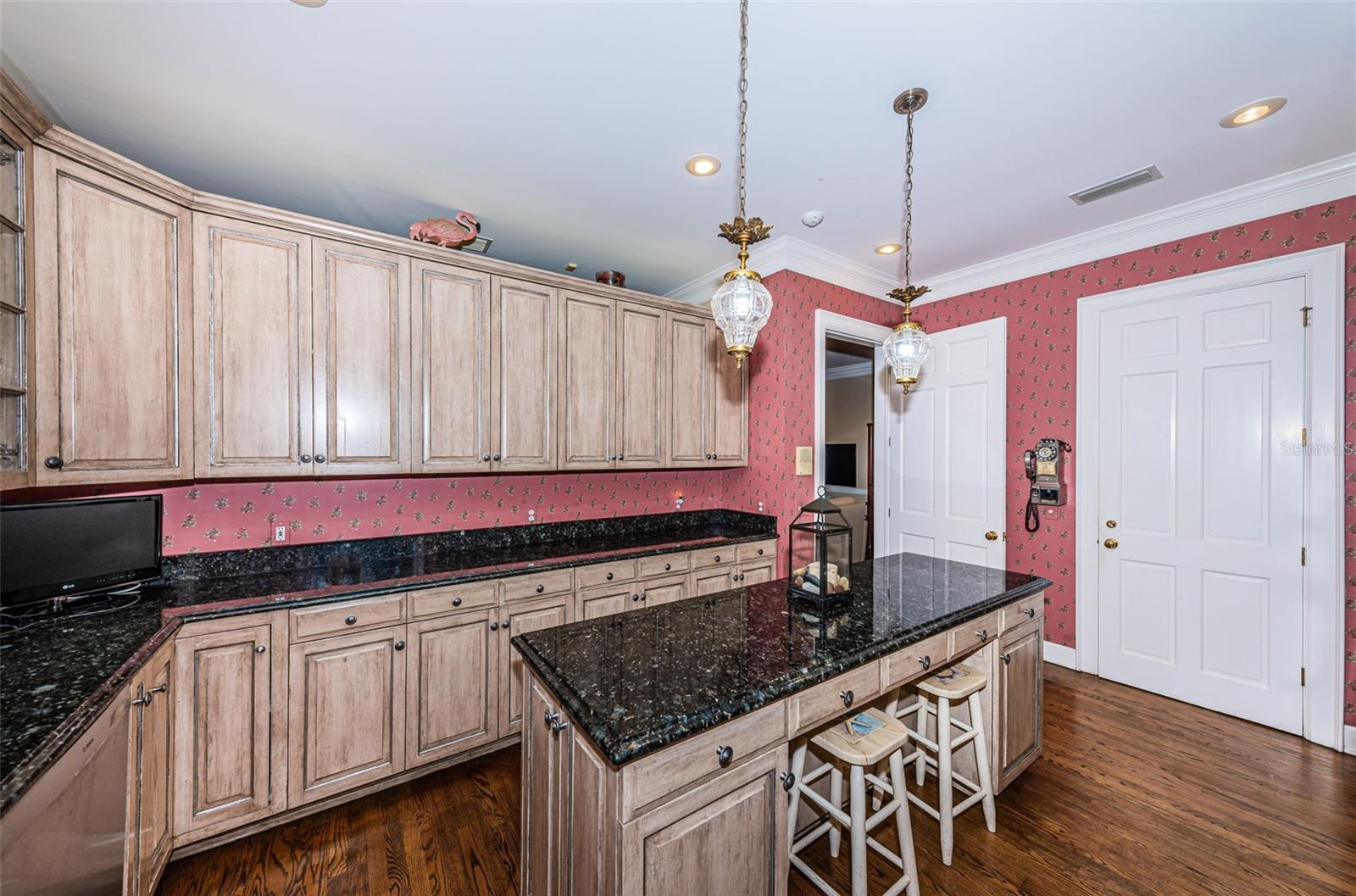 BAY VIEW ESTATES - Residential