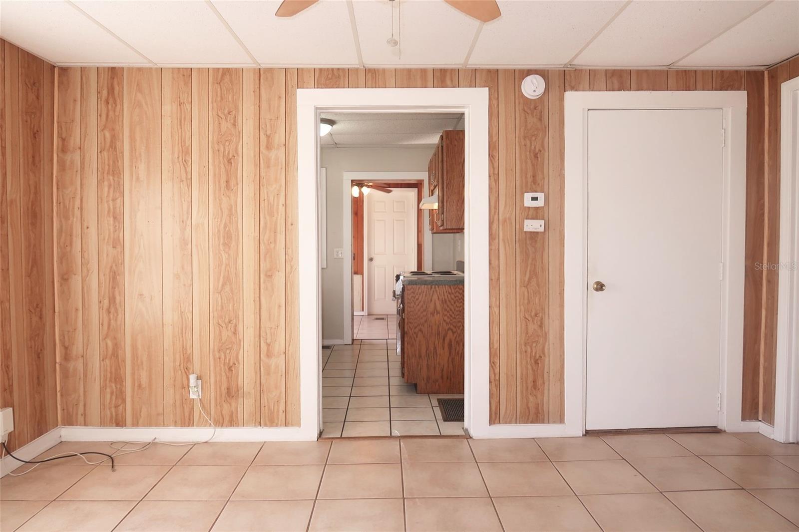 CITY ZEPHYRHILLS - Residential Lease