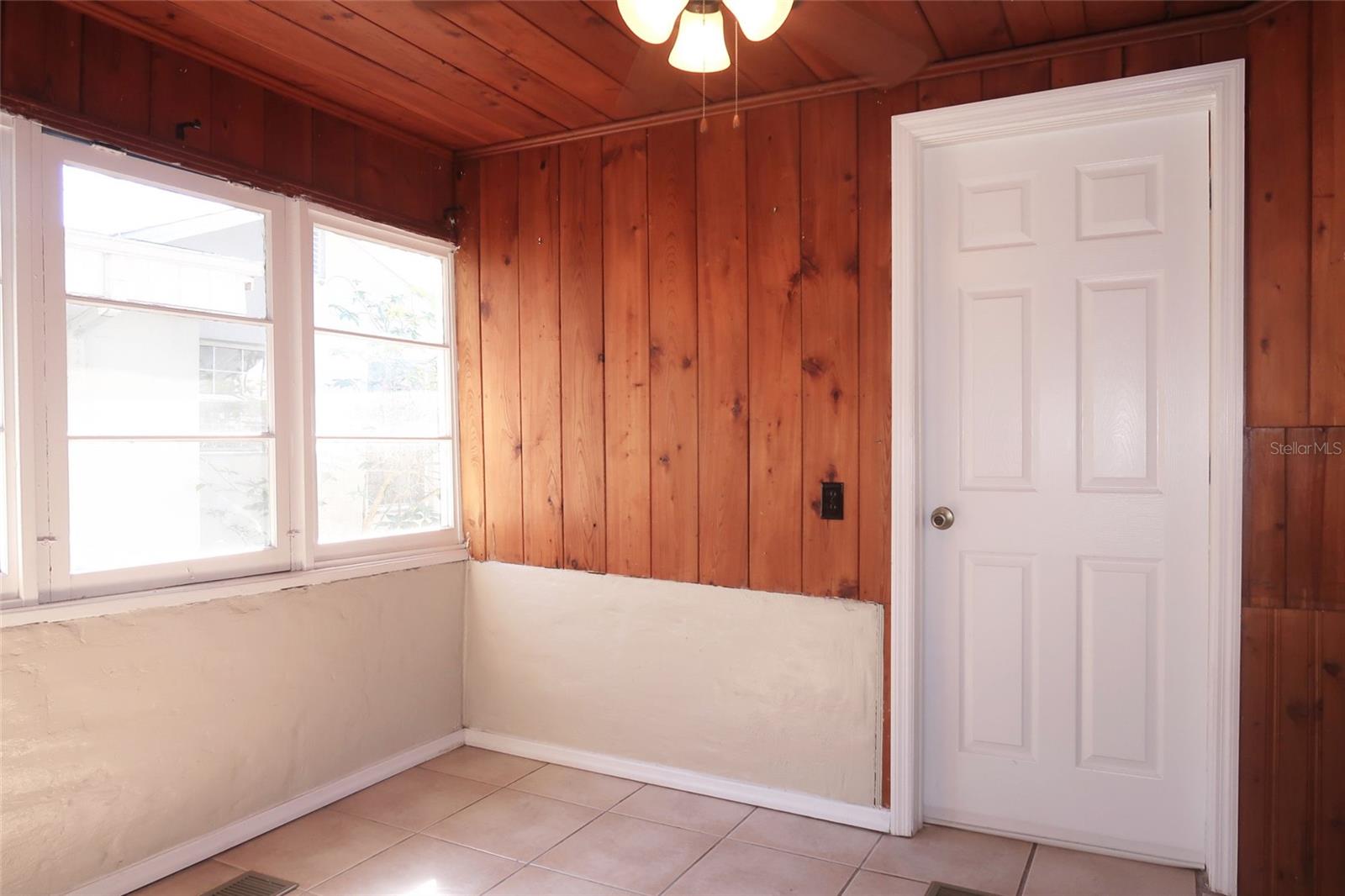 CITY ZEPHYRHILLS - Residential Lease