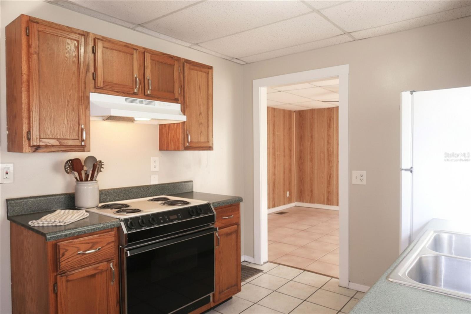 CITY ZEPHYRHILLS - Residential Lease