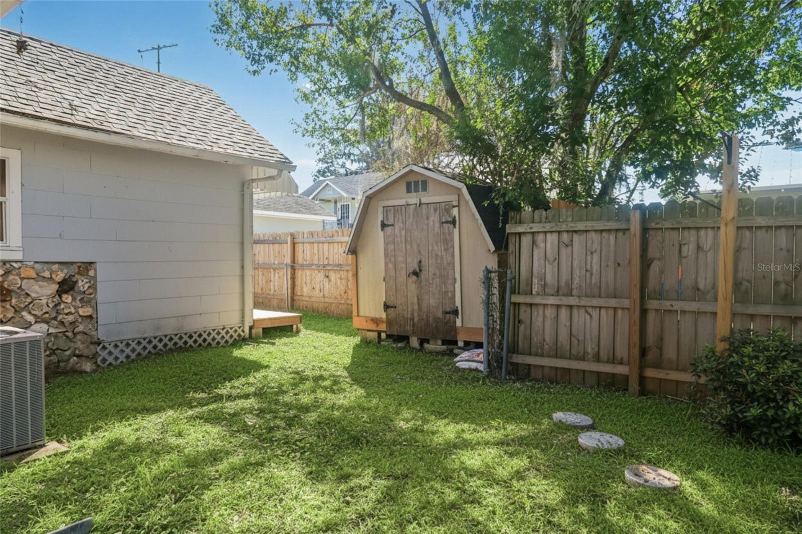 CITY ZEPHYRHILLS - Residential Lease