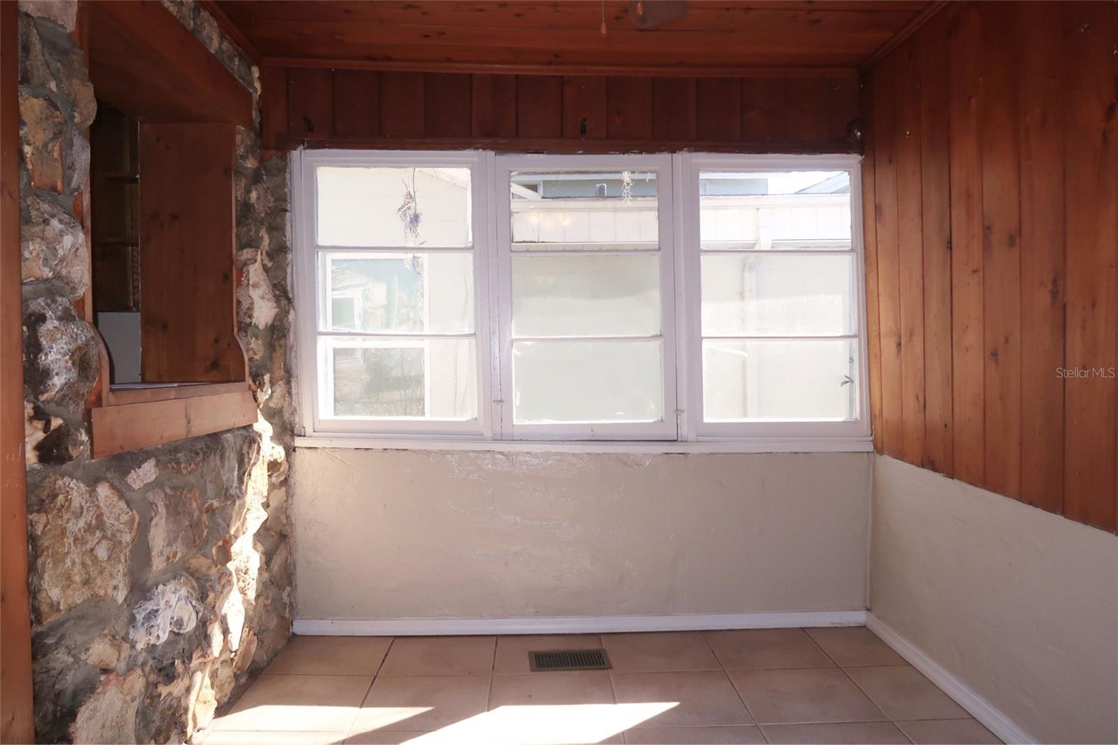 CITY ZEPHYRHILLS - Residential Lease