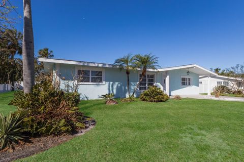 A home in HOLMES BEACH