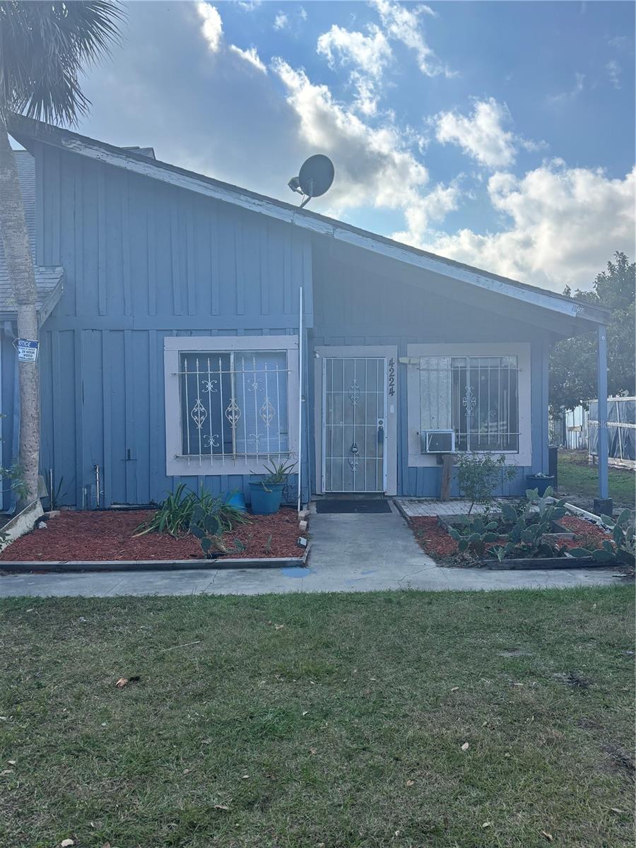 TYMBER SKAN ON LAKE - Residential