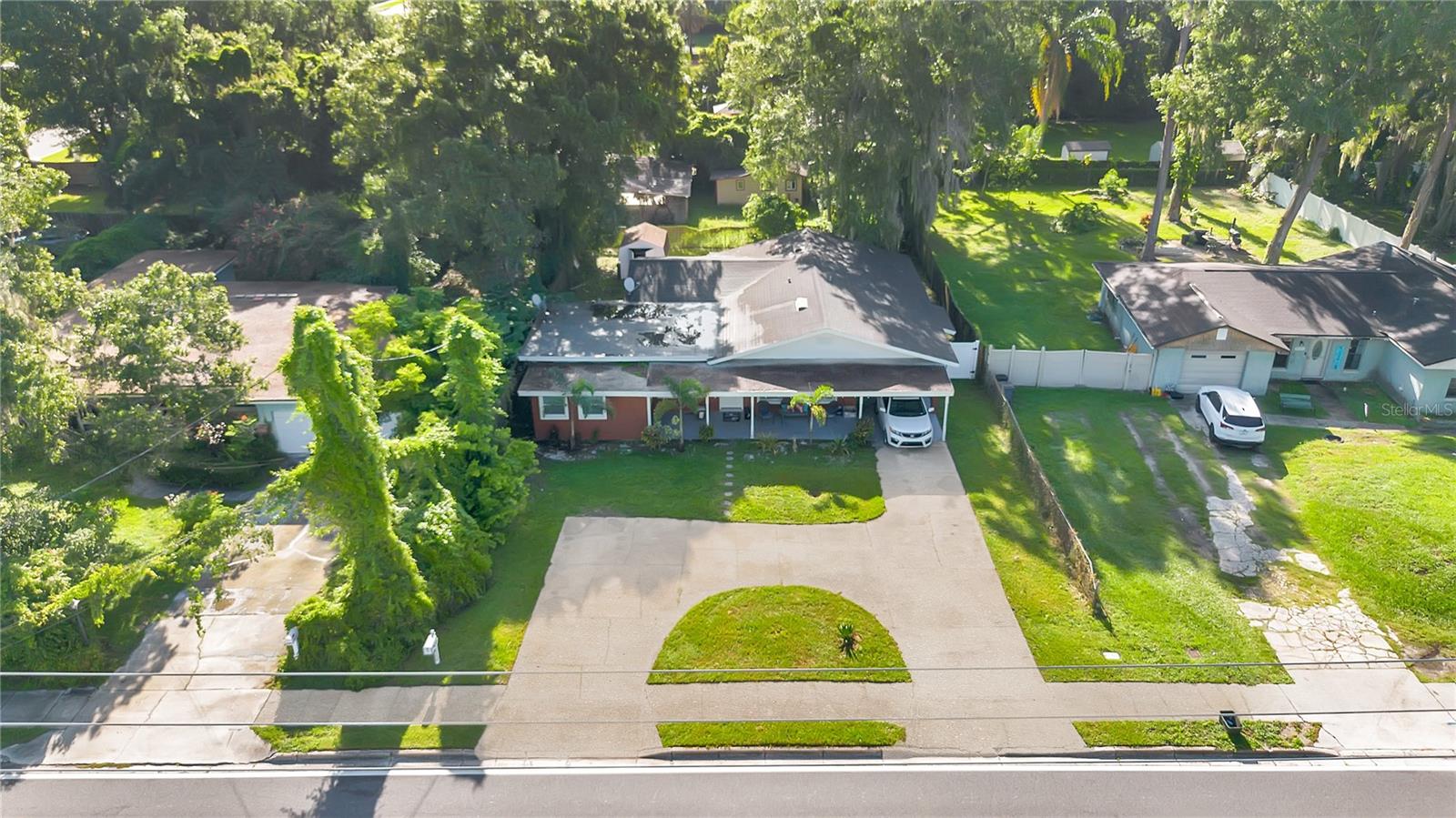 MC NEILS ORANGE VILLA - Residential