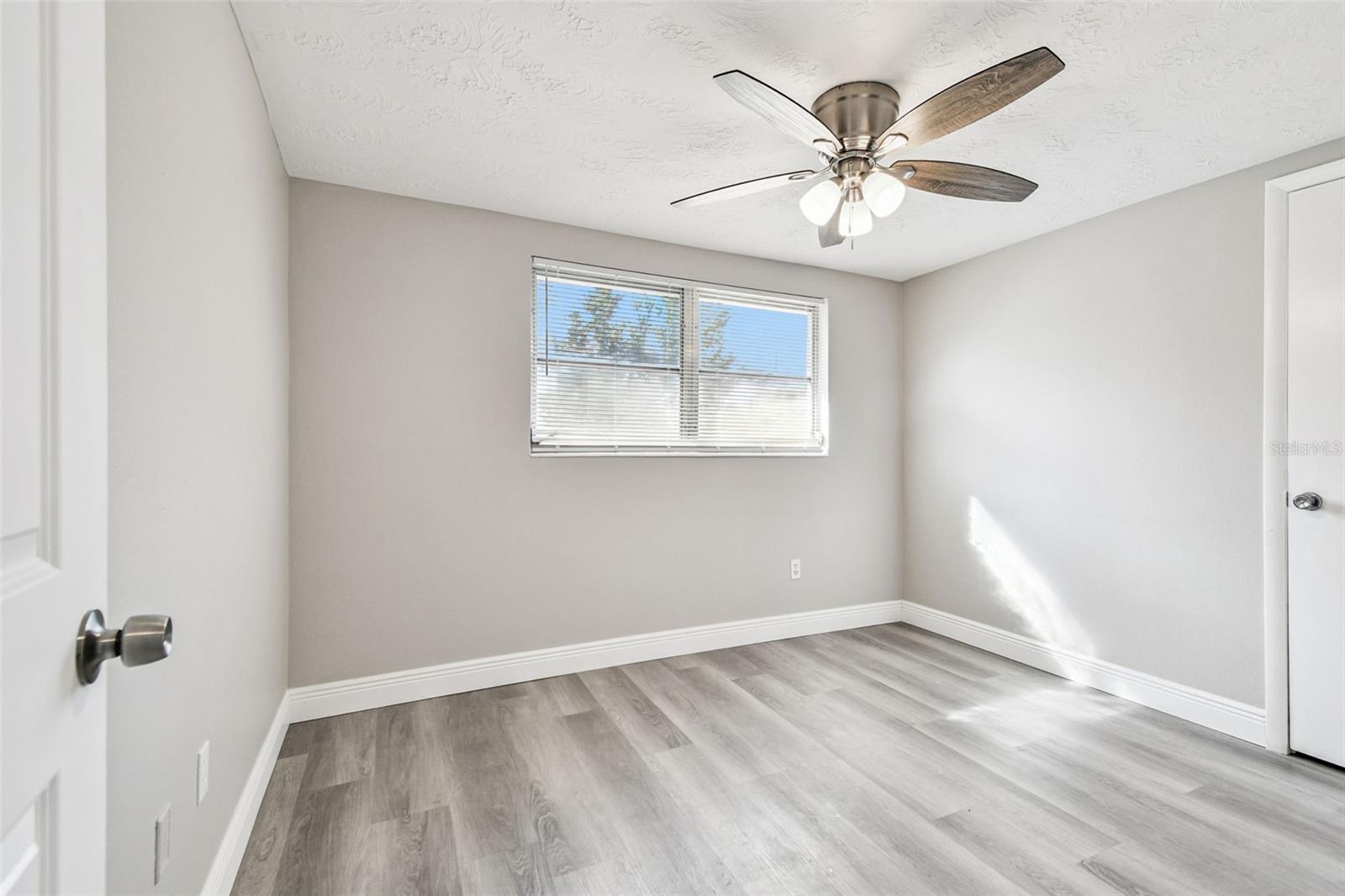 ALOHA GARDENS - Residential