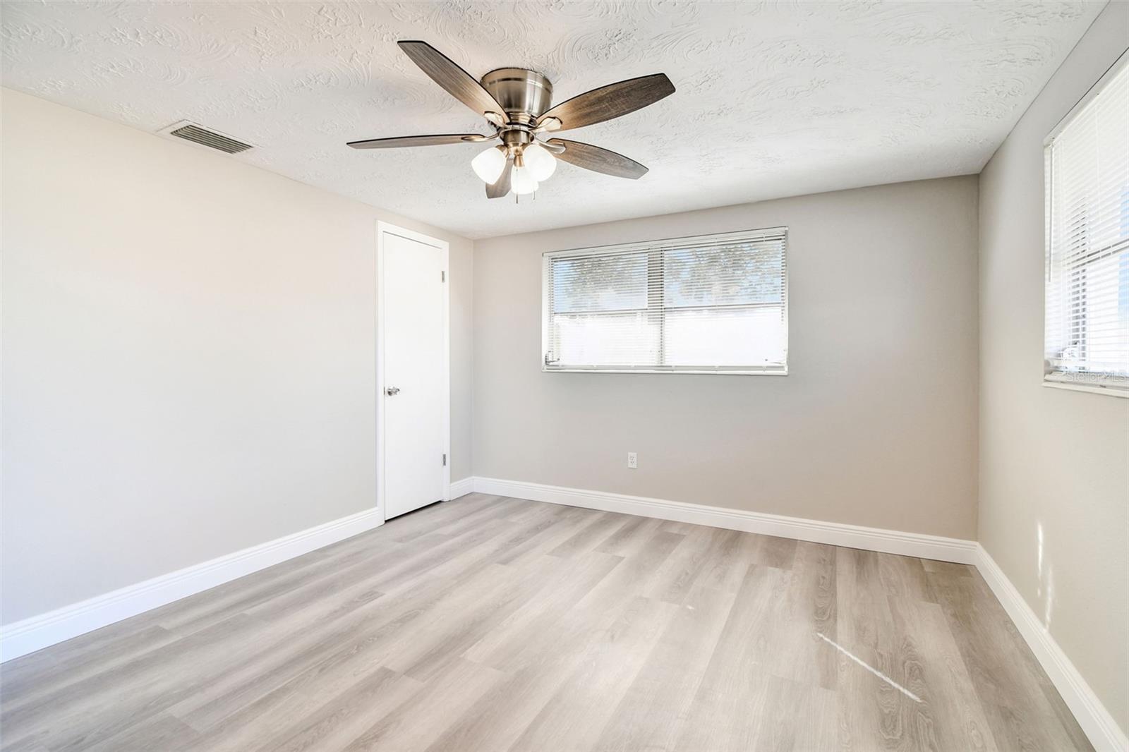 ALOHA GARDENS - Residential