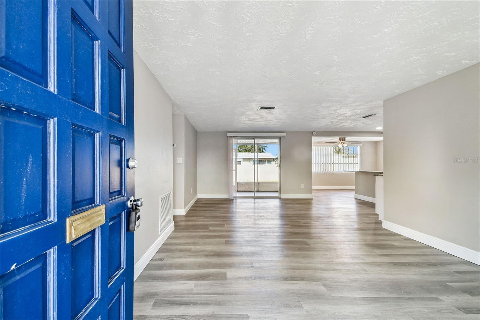 ALOHA GARDENS - Residential