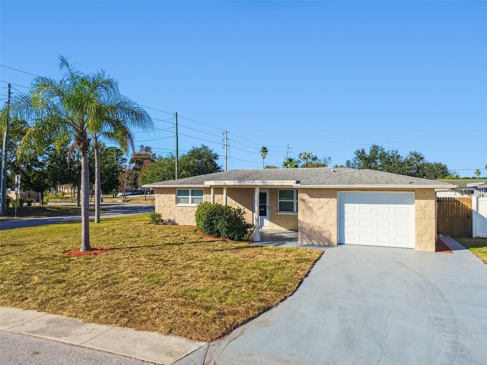 ALOHA GARDENS - Residential