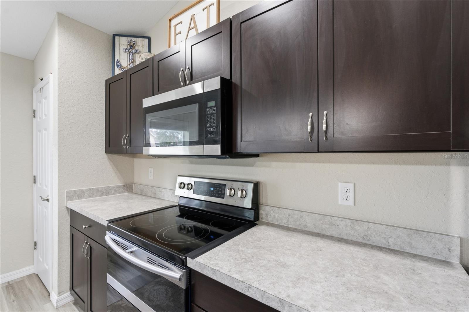 MARION OAKS - Residential