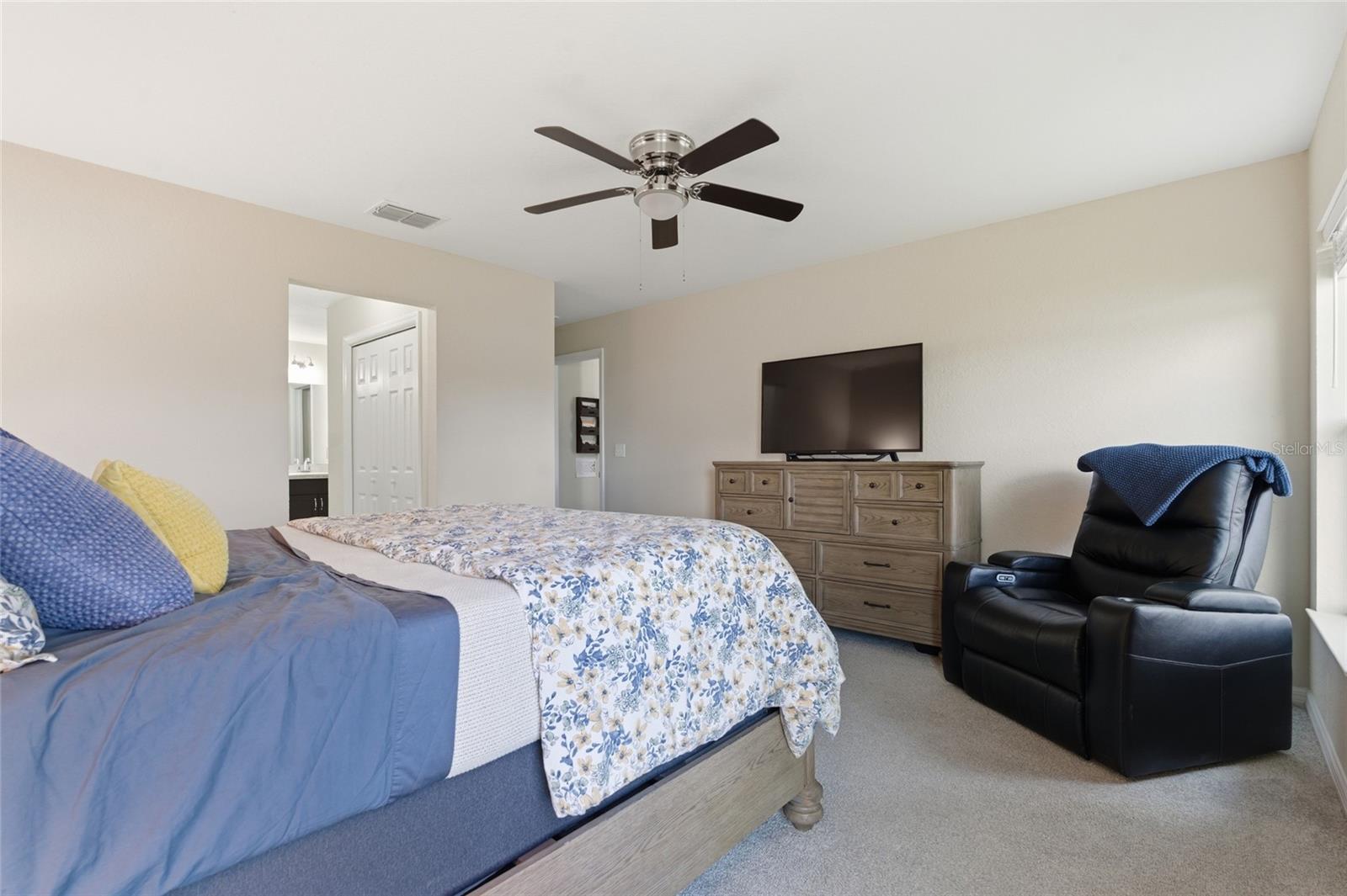 MARION OAKS - Residential