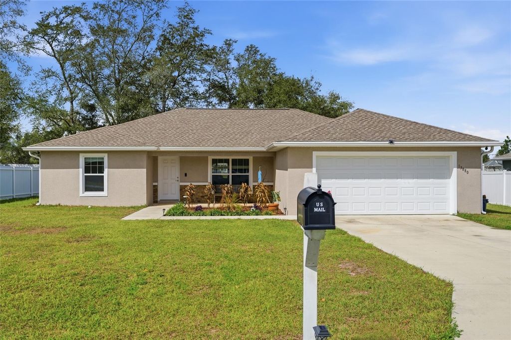 Photo of 13880 SW 45th Terrace, Ocala, FL 34473 (MLS # OM720513)