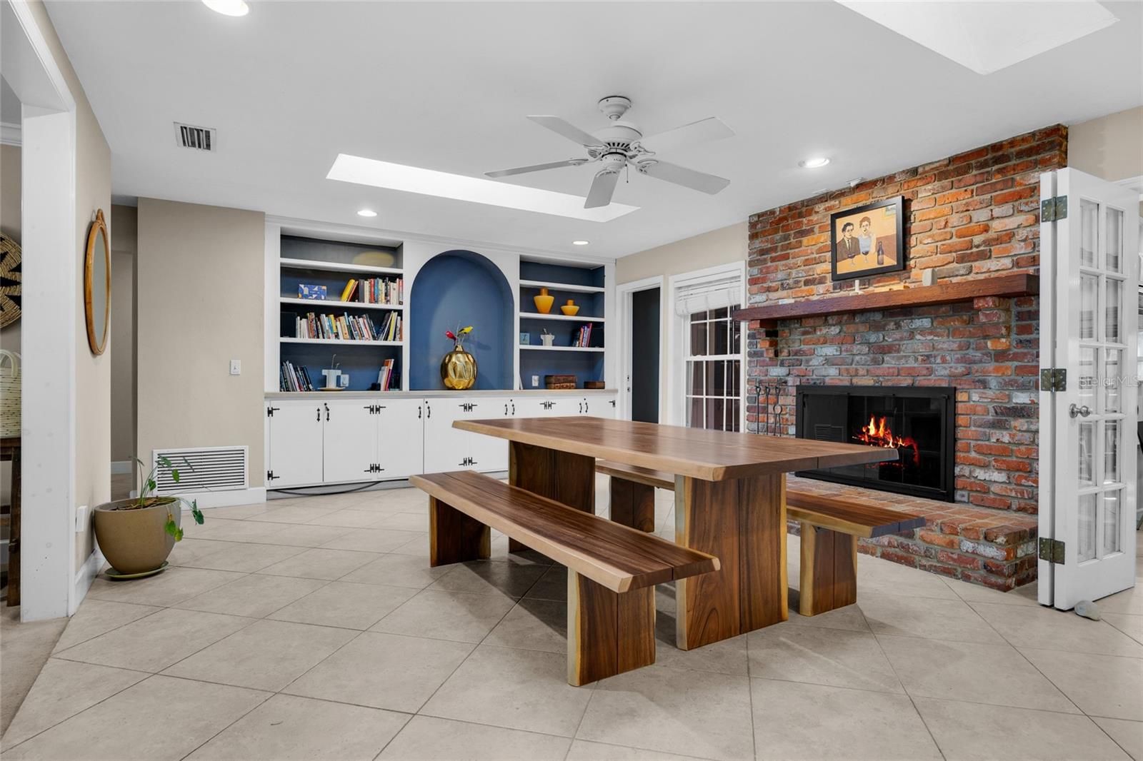 RIDGEWOOD - Residential