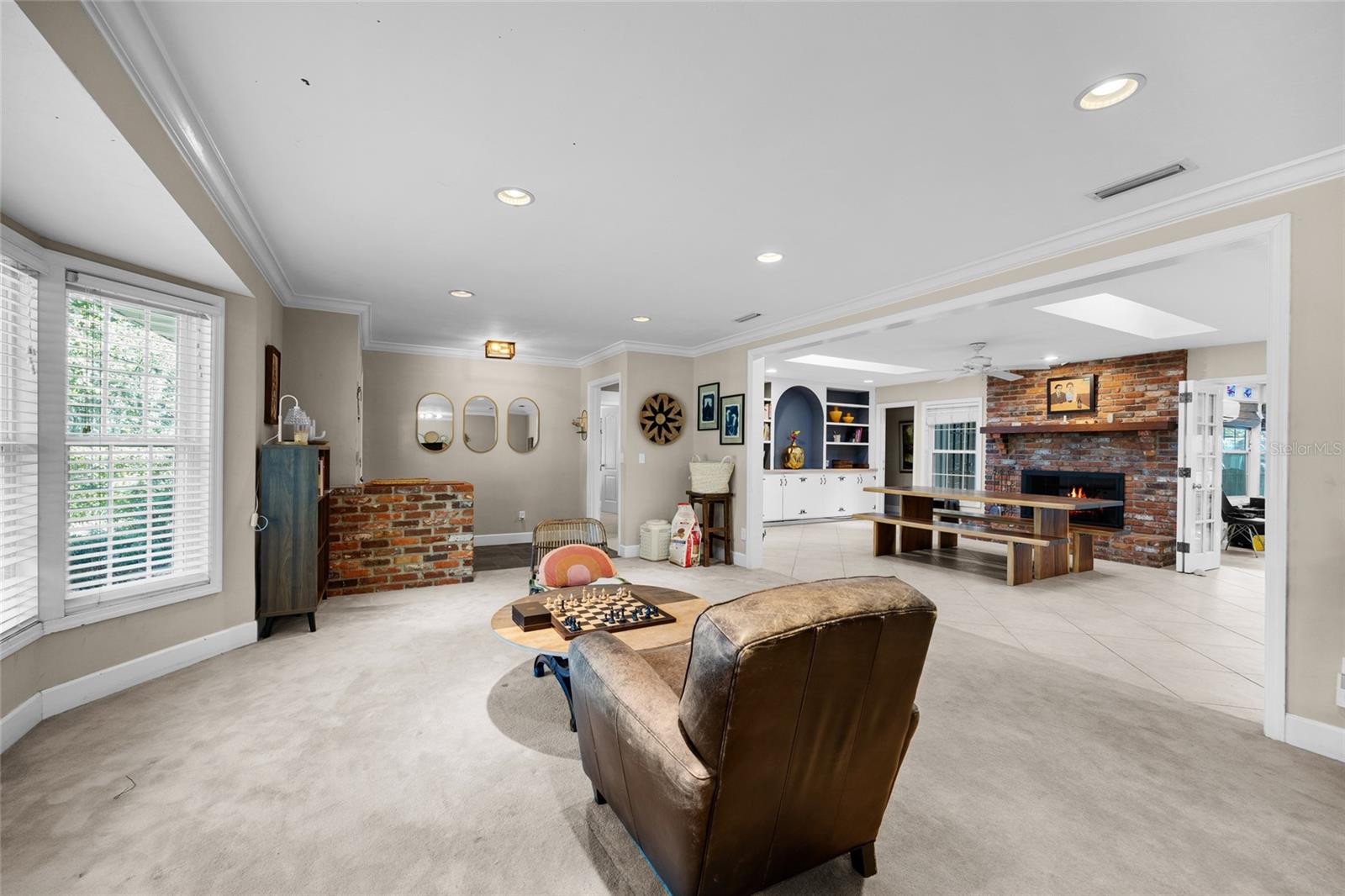 2821 NW 12TH PLACE