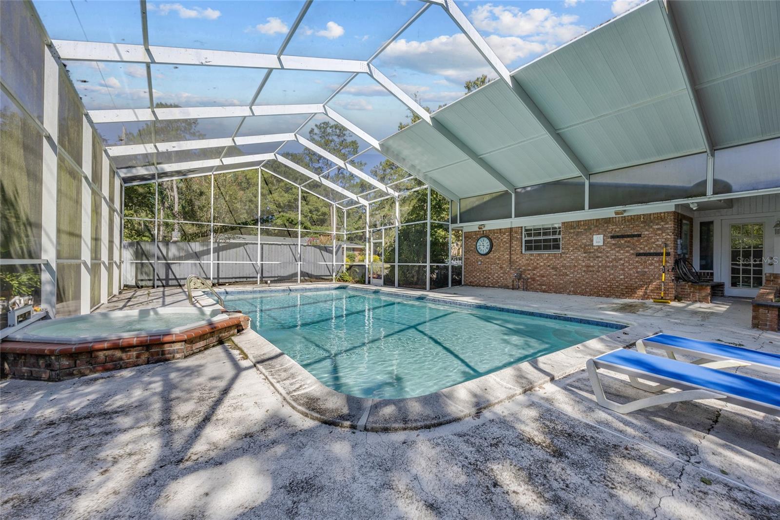 RIDGEWOOD - Residential
