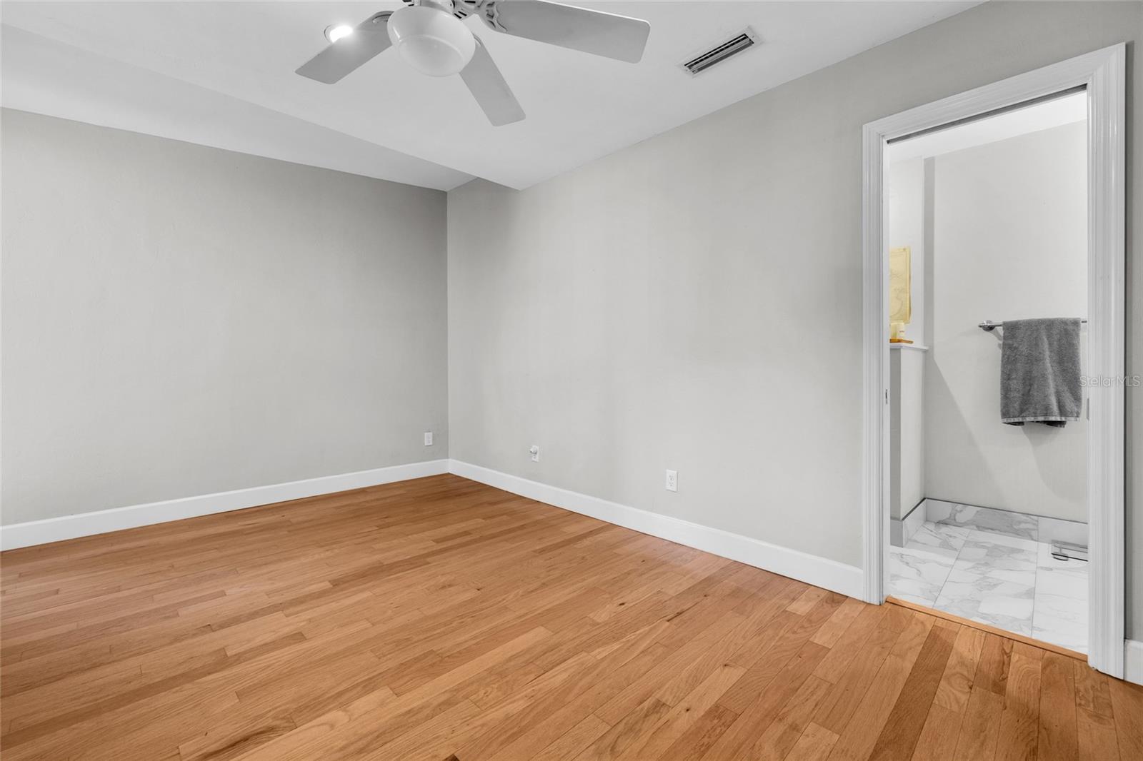 RIDGEWOOD - Residential