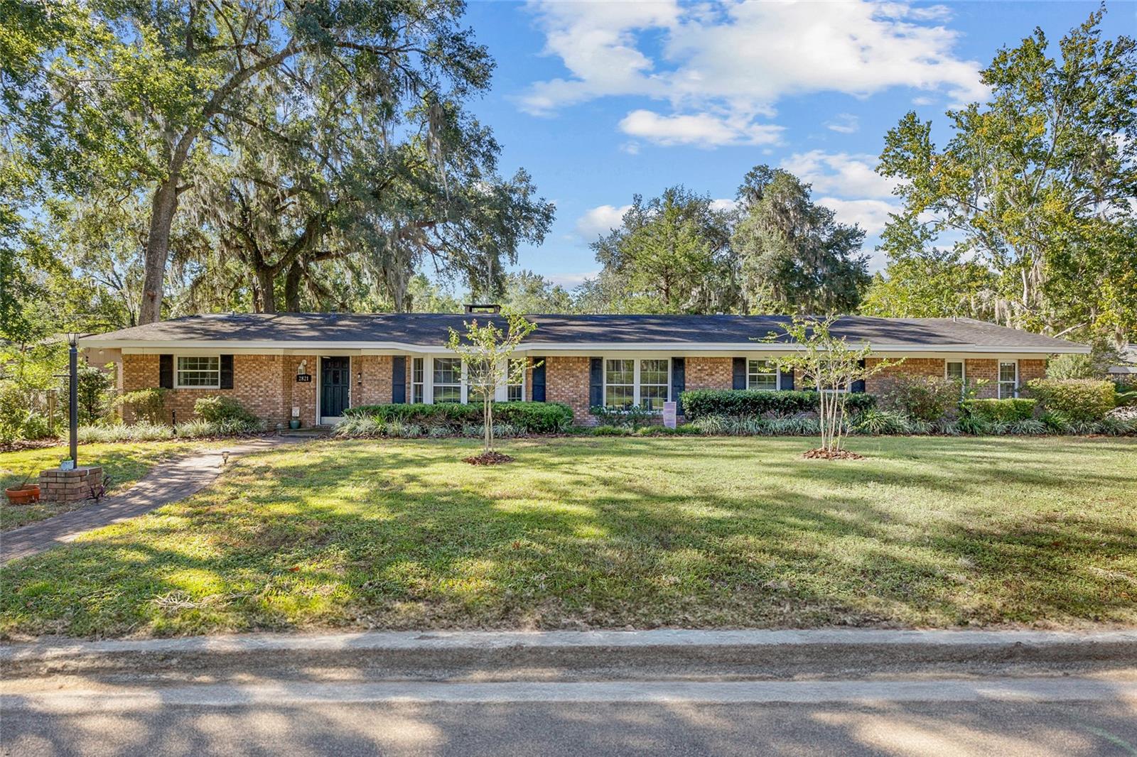 2821 NW 12TH PLACE