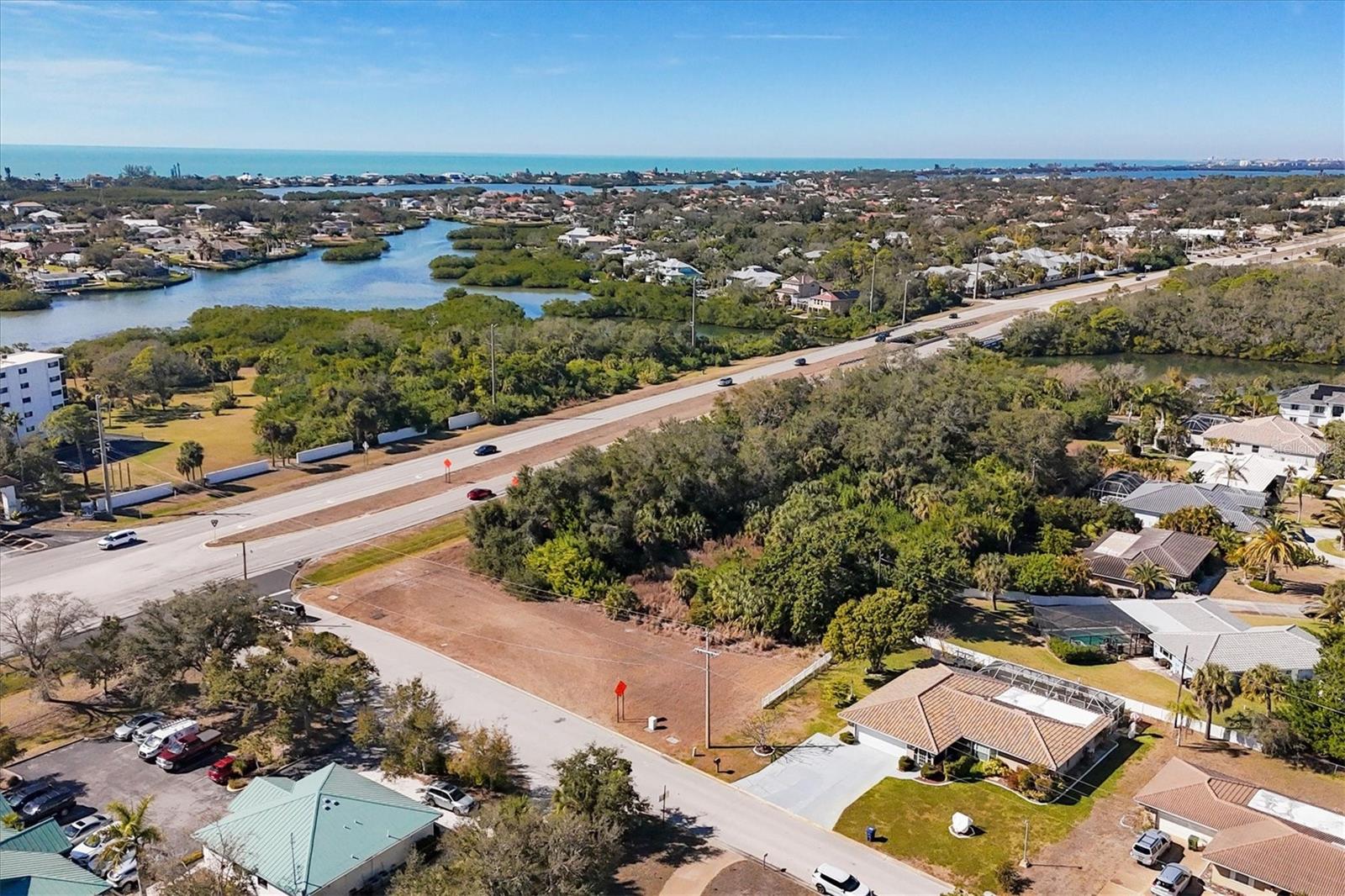 SORRENTO EAST - Land