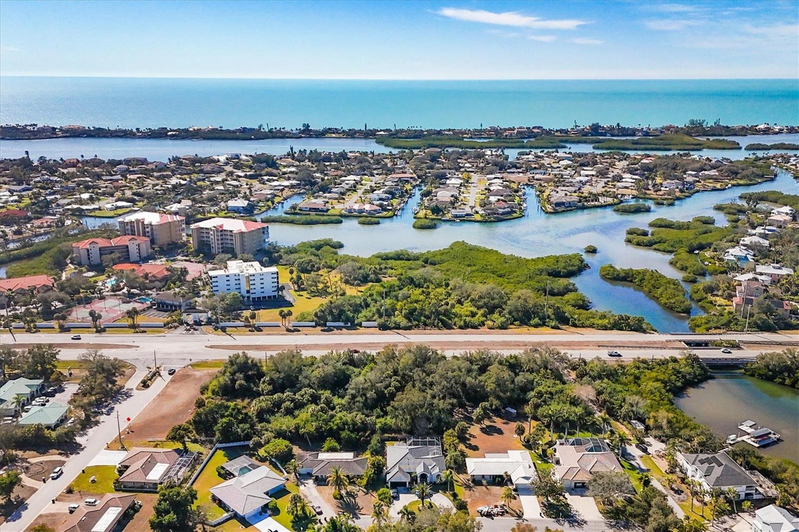 SORRENTO EAST - Land