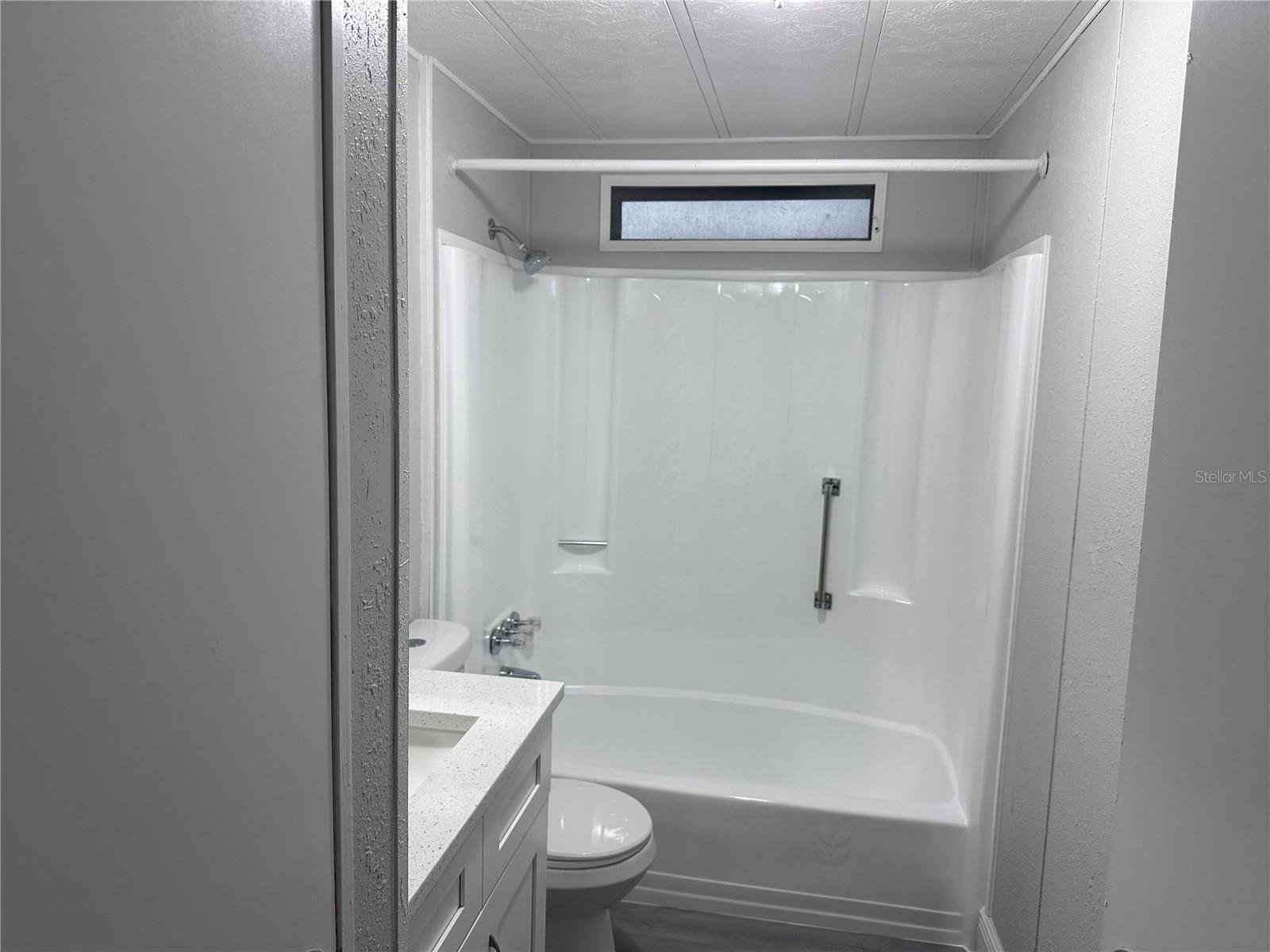 ZELLWOOD STATION - Residential