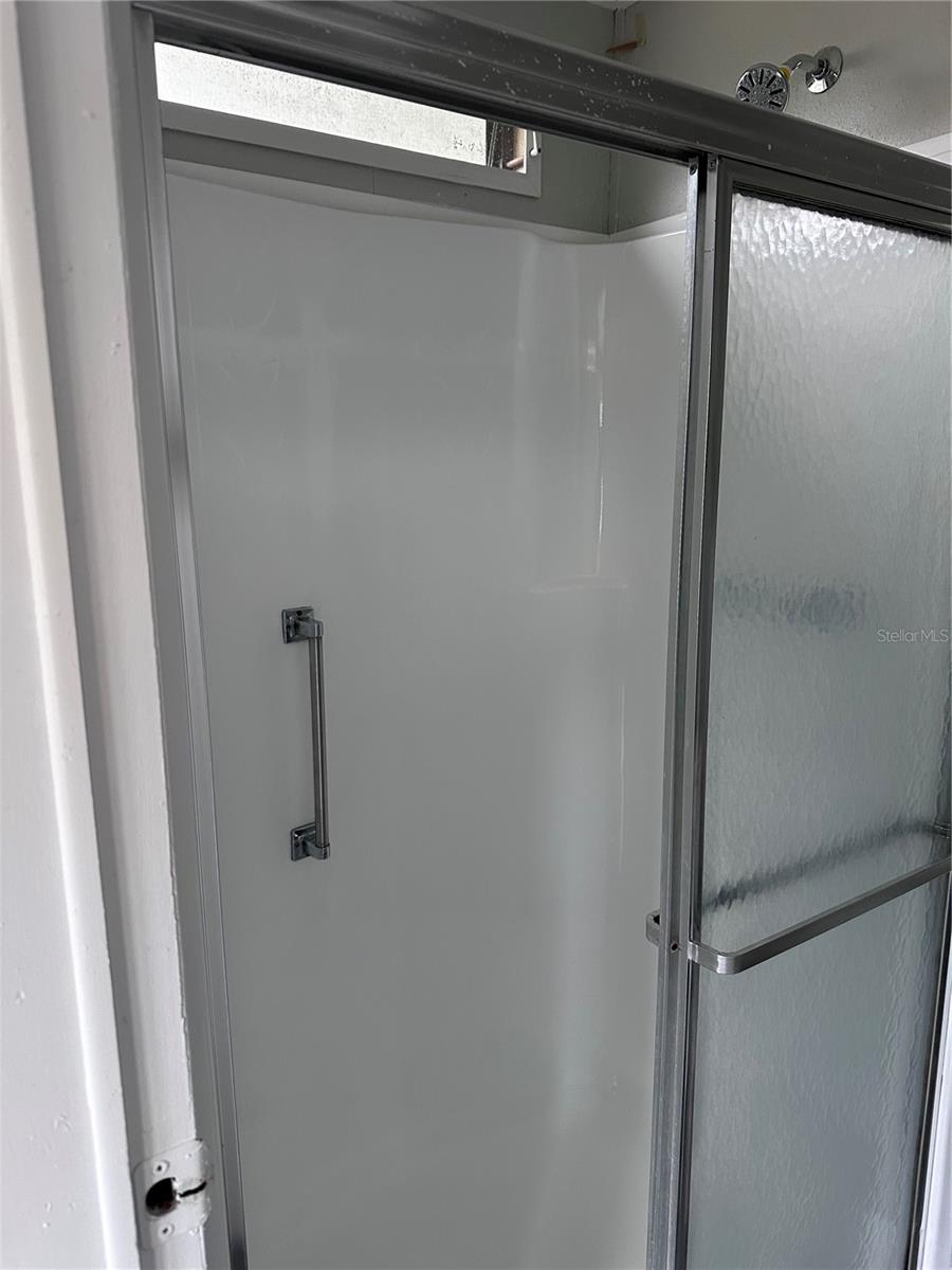 ZELLWOOD STATION - Residential