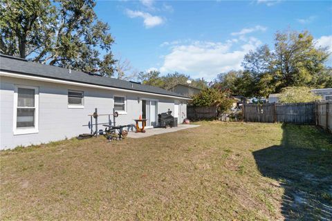 A home in APOPKA