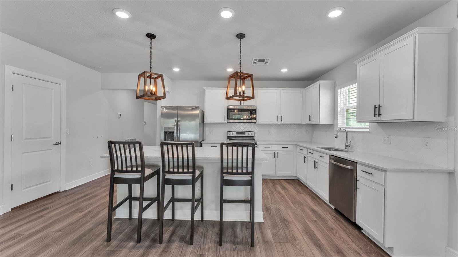 RIVERSTONE PH 1 - Residential