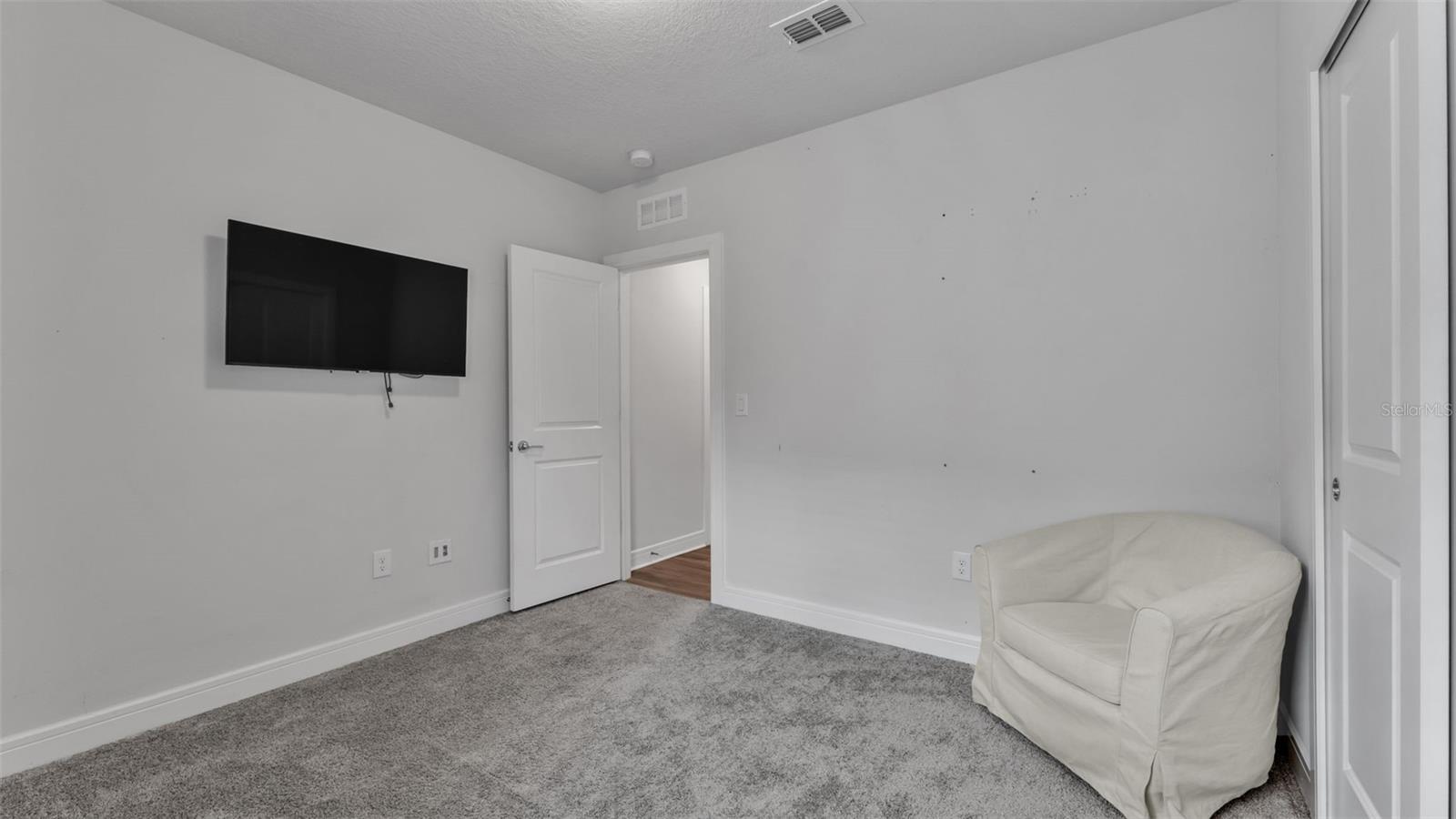 RIVERSTONE PH 1 - Residential