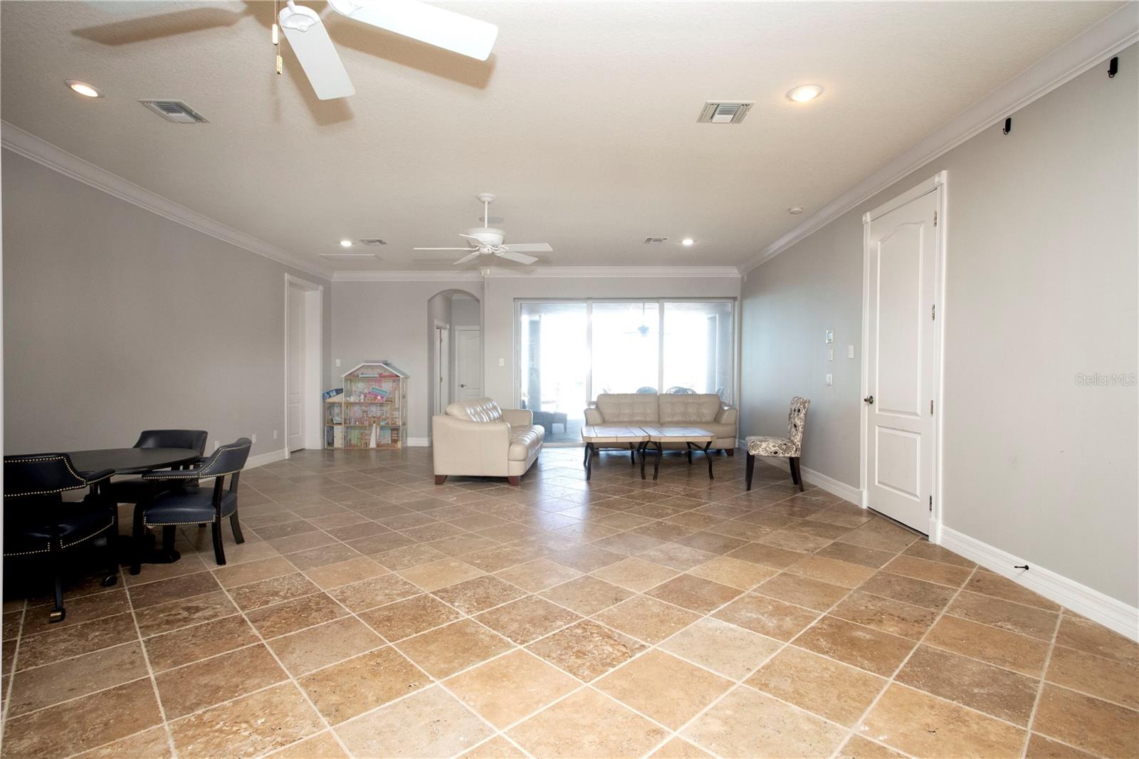 MUSTIQUE BAY - Residential