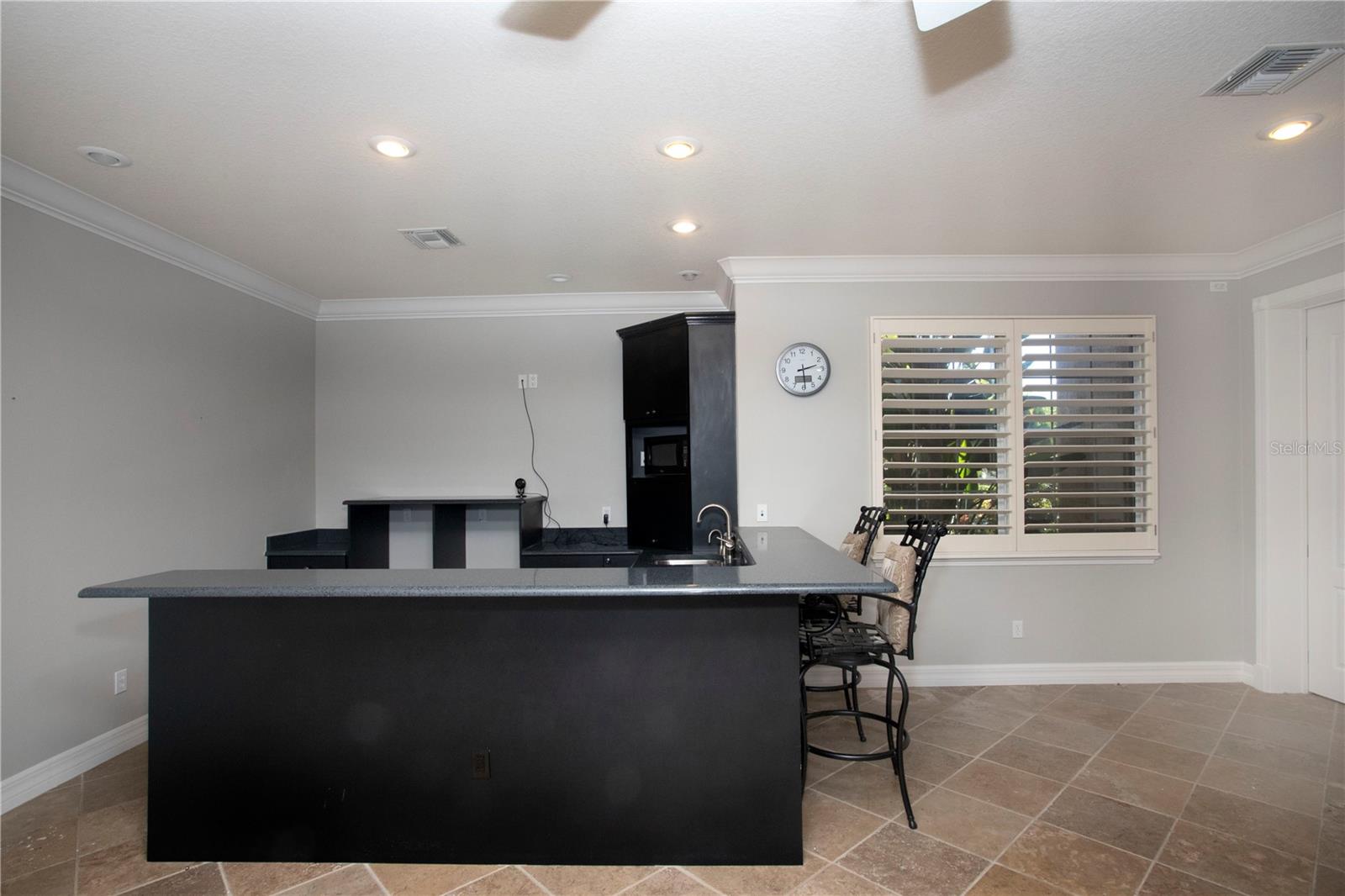 MUSTIQUE BAY - Residential