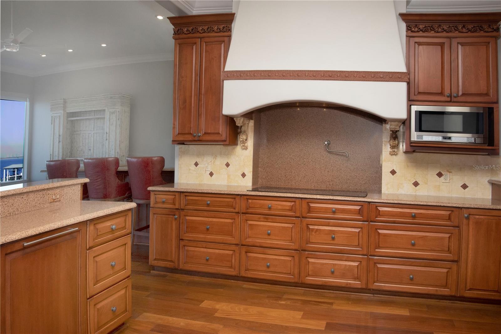 MUSTIQUE BAY - Residential