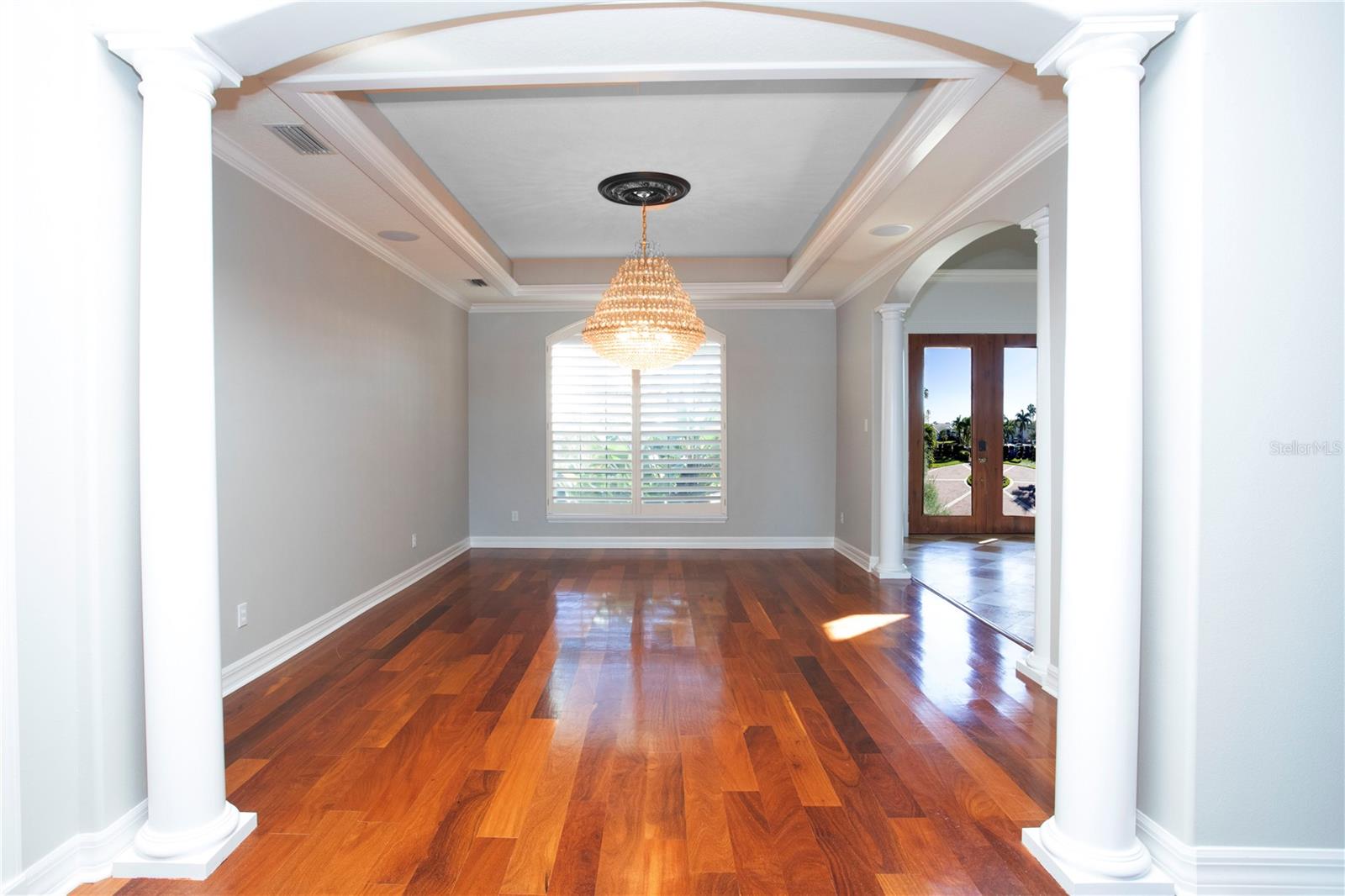 MUSTIQUE BAY - Residential