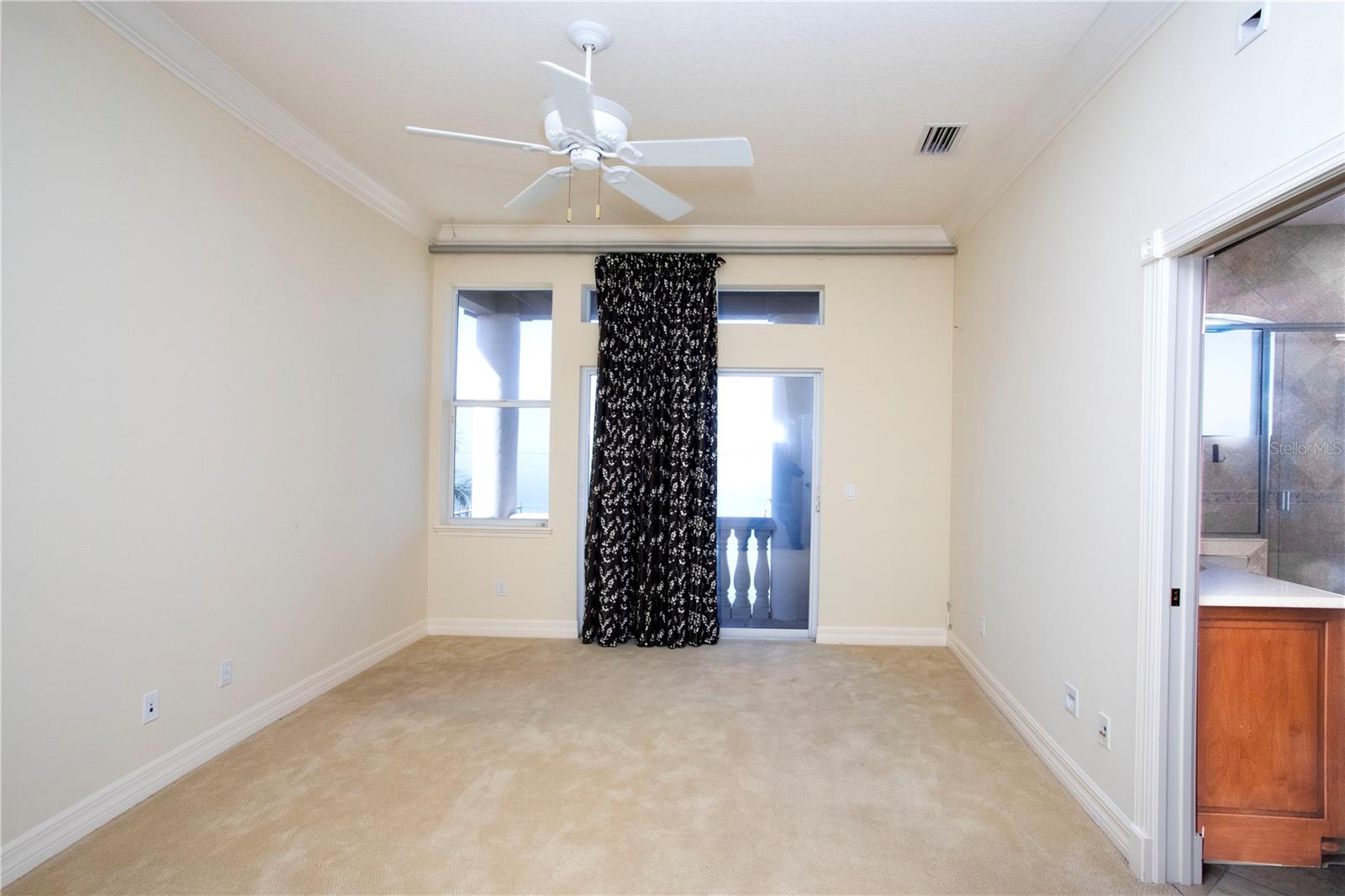 MUSTIQUE BAY - Residential