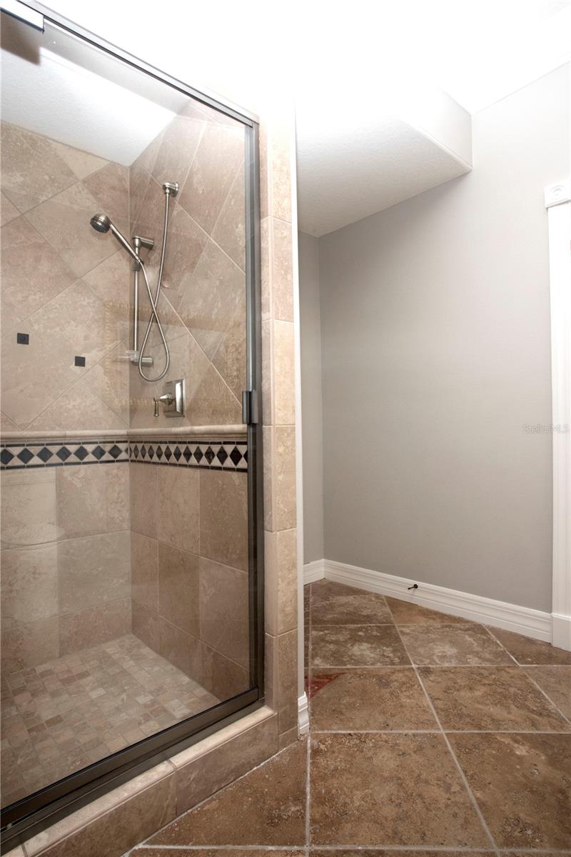 MUSTIQUE BAY - Residential