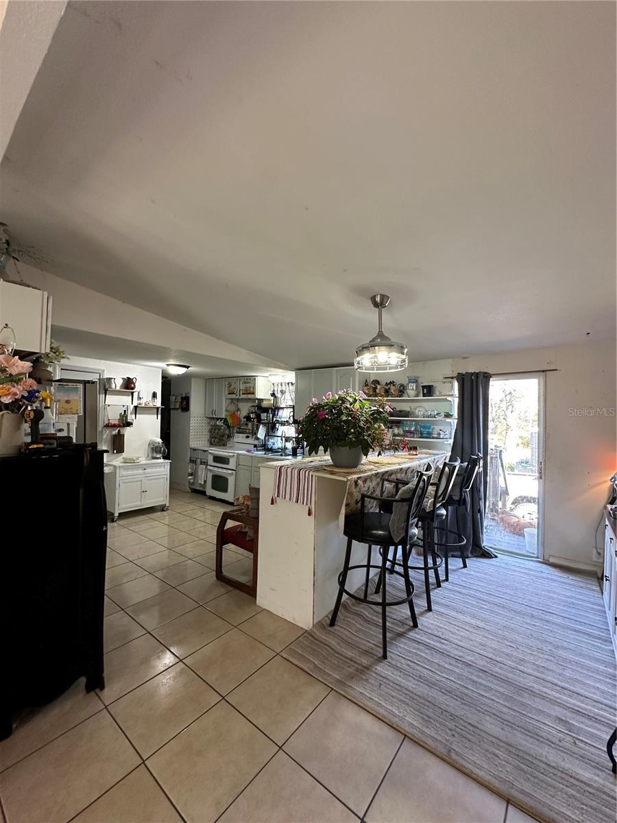 AVON PARK ESTATES - Residential