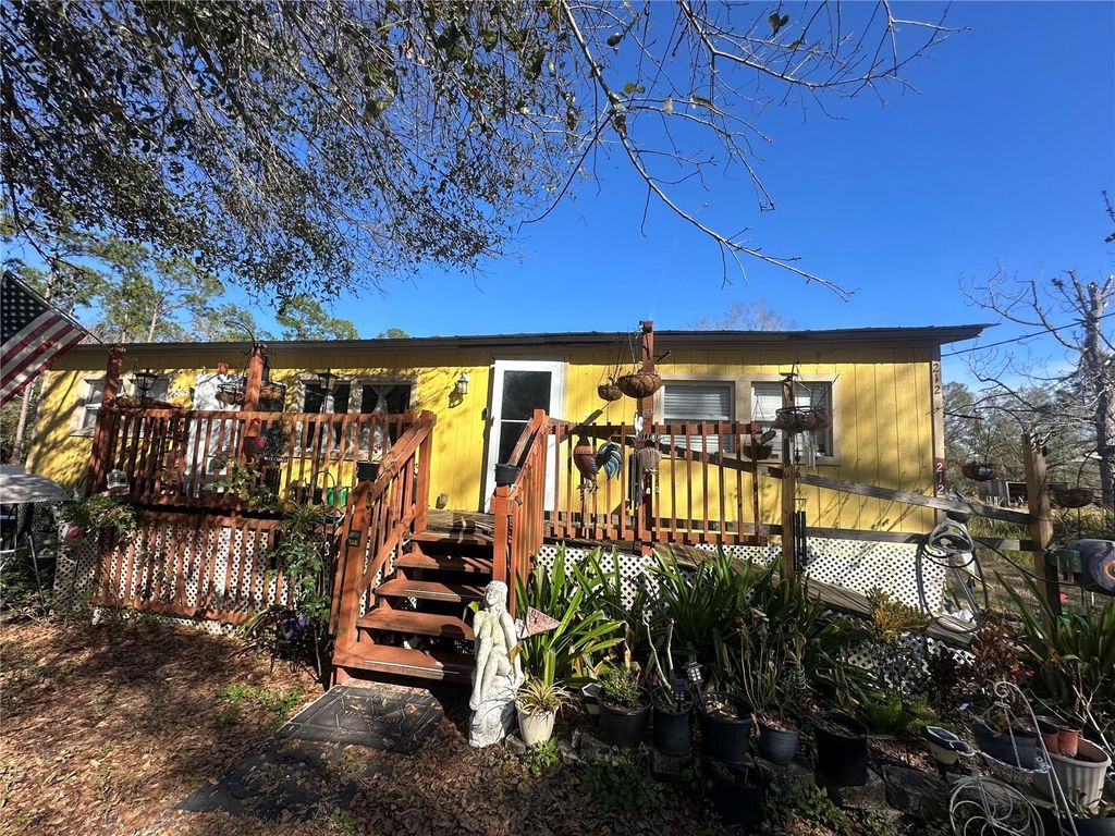 Photo of 212 Ballard Road, Avon Park, FL 33825 (MLS # P4938391)