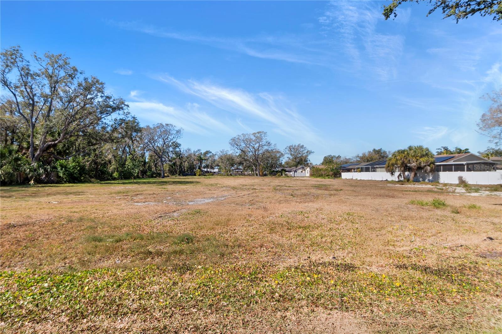 PINELLAS FARMS - Land