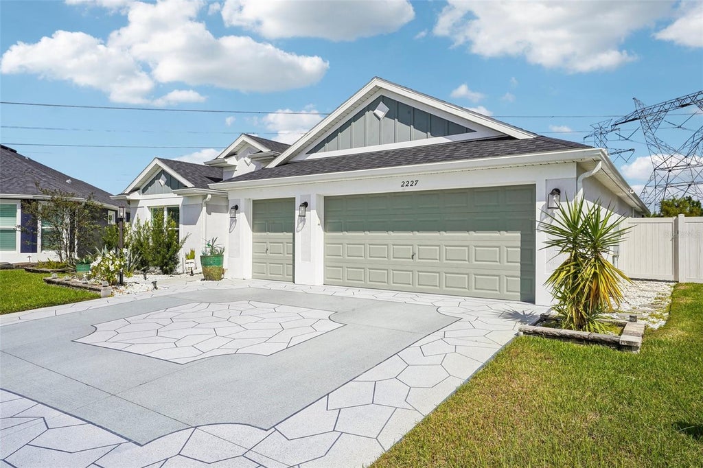 Photo of 2227 Landrea Loop, The Villages, FL 32163 (MLS # G5119067)