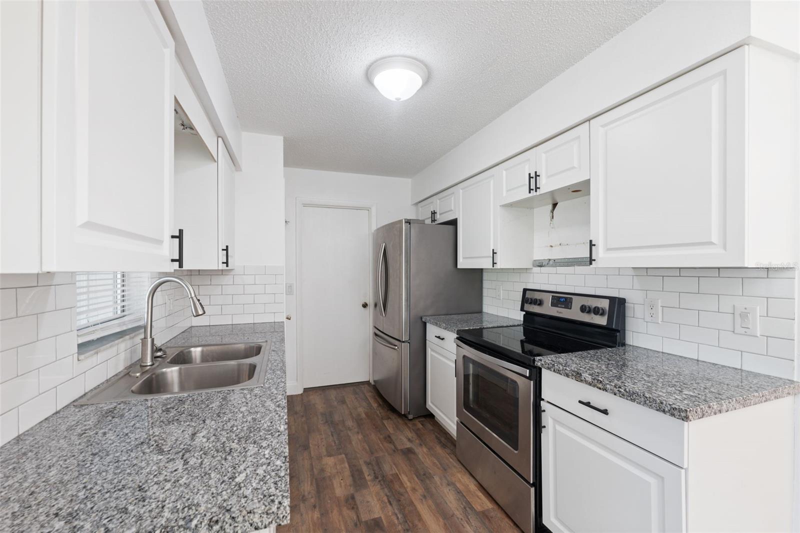 HILL N DALE - Residential
