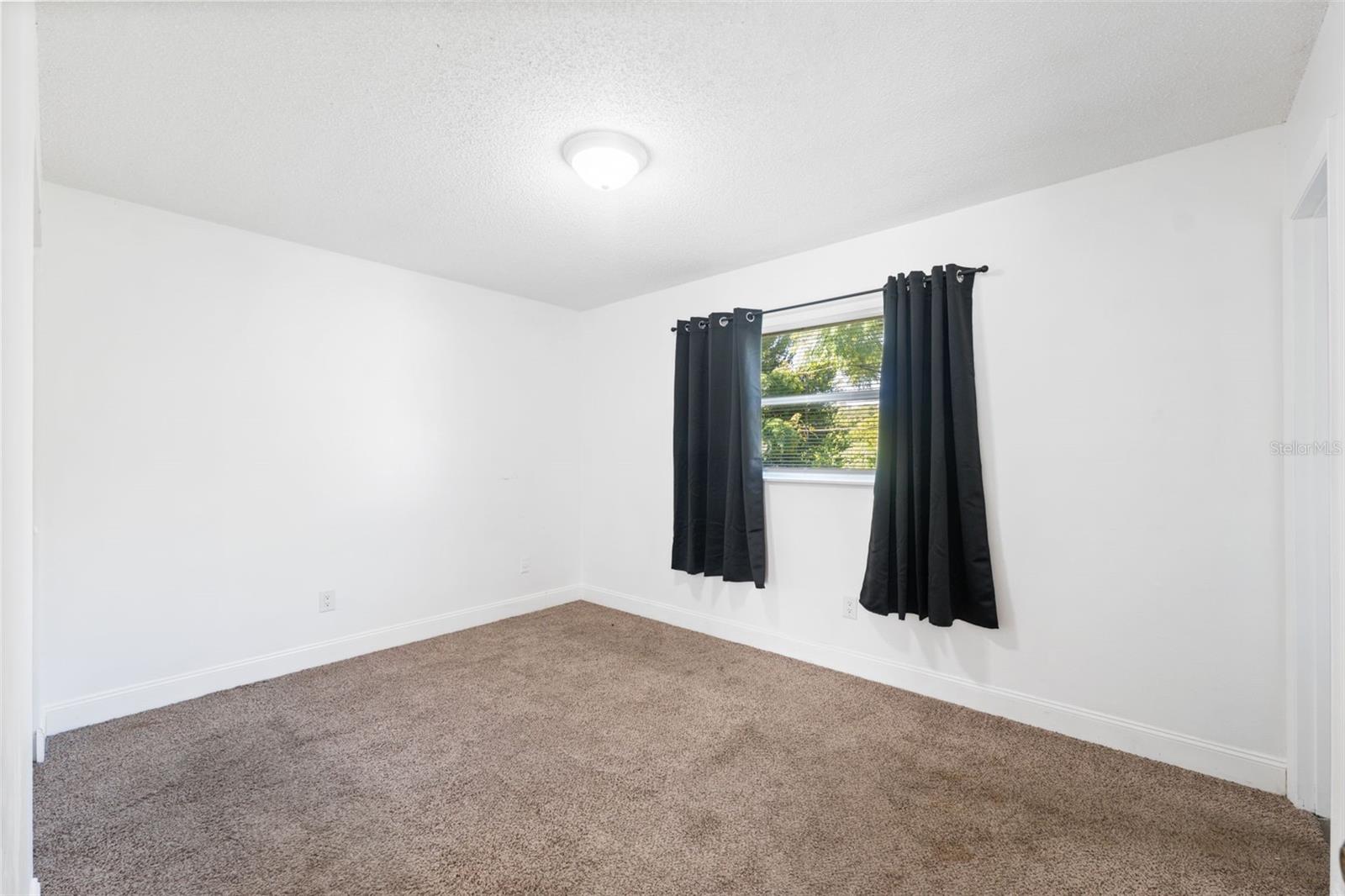 HILL N DALE - Residential