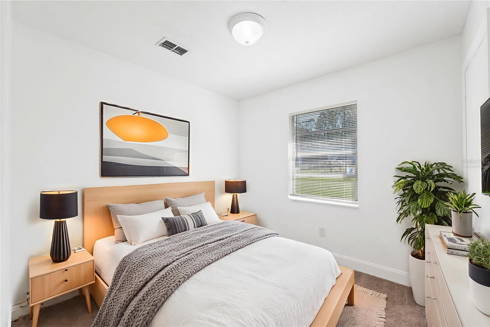 HILL N DALE - Residential
