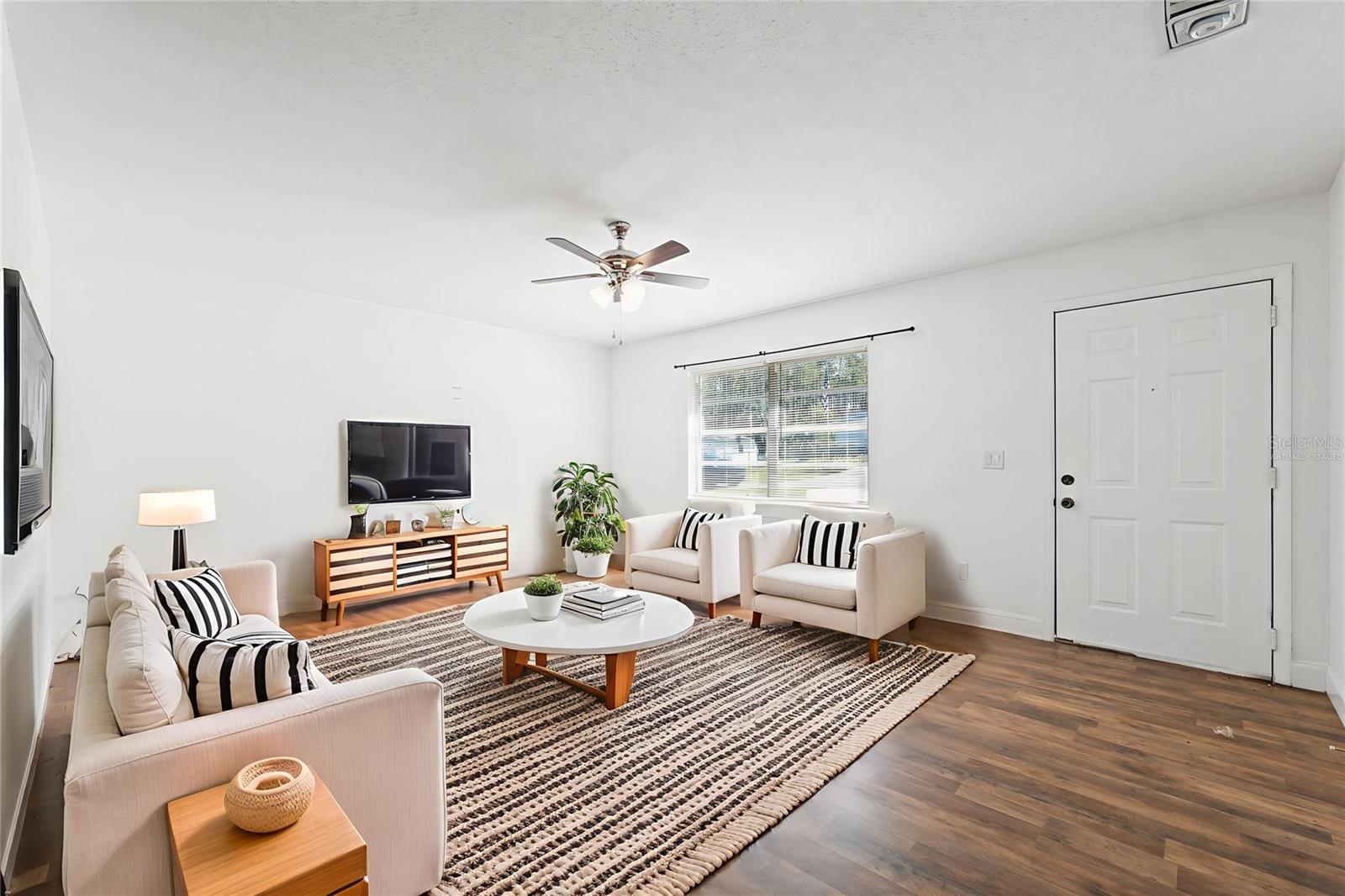 HILL N DALE - Residential